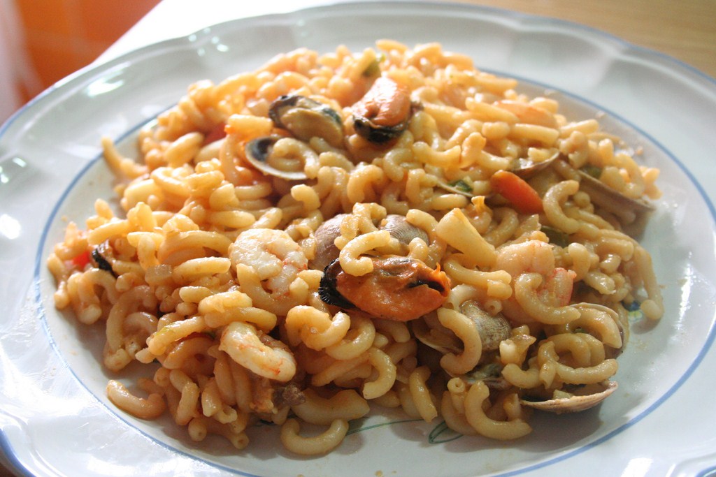 Fideua marinera