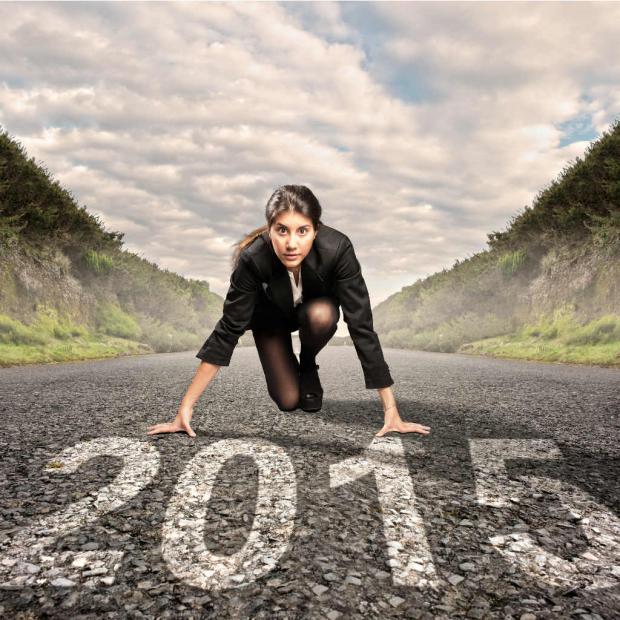 Mujer intentando cumplir metas del 2015