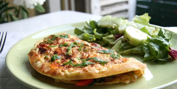 Tortillas de verduras en plato