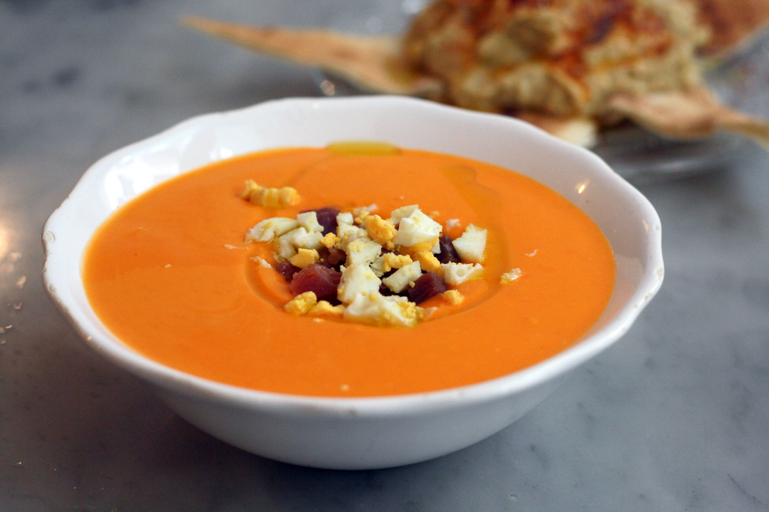 Plato con salmorejo