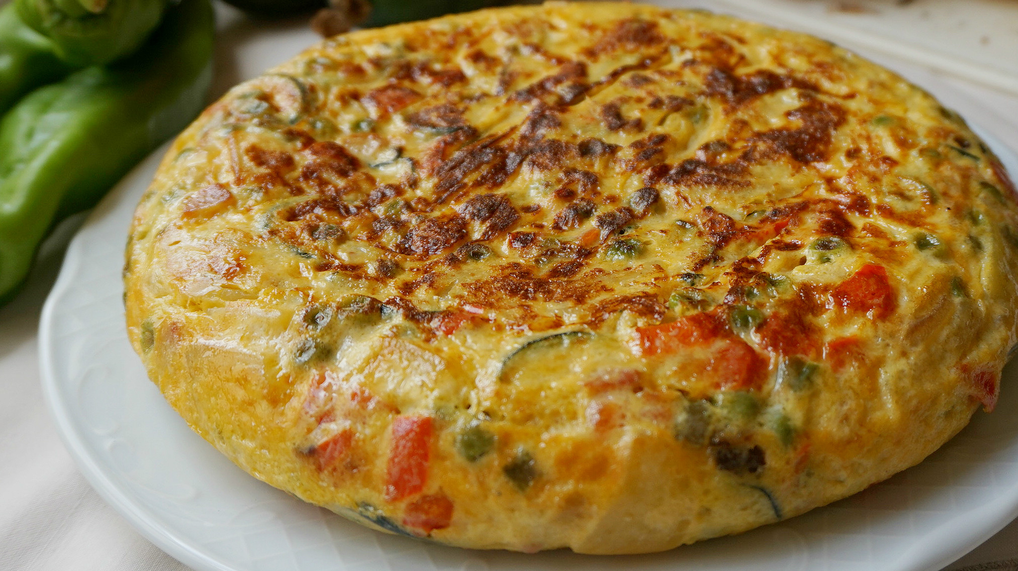 Tortilla de esparragos y pimientos