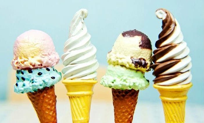 Varios helados de cucurucho caseros